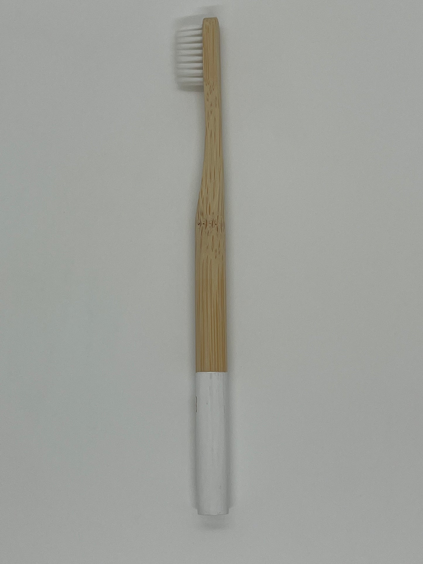 Brosse en bambou écoresponsable